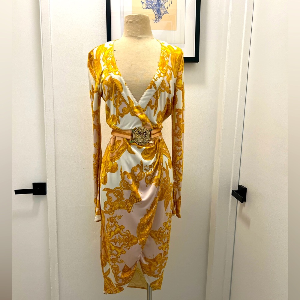 GIANNI VERSACE REAR FIND COLLECTIBLE Plunging Neckline Wrap Dress Gown. Size 42